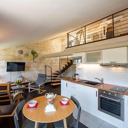 Saint Eloi - Duplex Centre Historique De Les Avignon דירה *